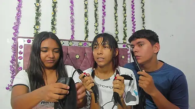 Extreme Trio Nomercy online show from October 19, 2:56 am