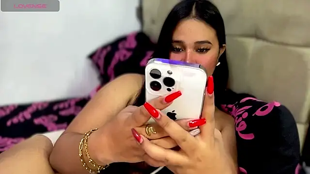  Houstonixie online show from December 3, 4:31 am