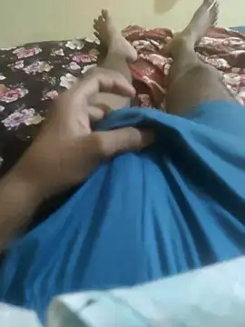 Snapshot of sexystrangerdick chatting on October 15, 10:37 am sexystrangerdick online show from October 15, 10:37 am