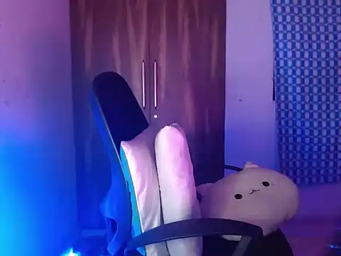 Roiseeee online show from February 27, 4:45 am