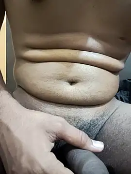 Snapshot of fueyyvvirub chatting on March 14, 5:18 pm fueyyvvirub online show from March 14, 5:18 pm