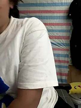 Snapshot of TrangNemo chatting on November 15, 12:13 pm TrangNemo online show from November 15, 12:13 pm