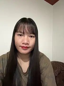 Snapshot of TrangNemo chatting on December 17, 12:49 am TrangNemo online show from December 17, 12:49 am
