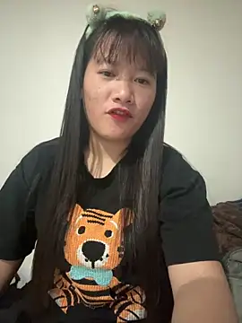 Snapshot of TrangNemo chatting on December 20, 11:17 am TrangNemo online show from December 20, 11:17 am
