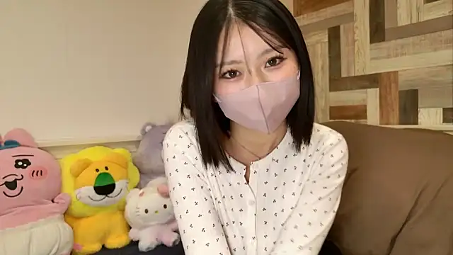 Snapshot of moka_latte chatting on April 9, 9:47 am moka latte online show from April 9, 9:47 am