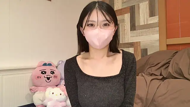 Snapshot of moka_latte chatting on April 24, 9:34 am moka latte online show from April 24, 9:34 am