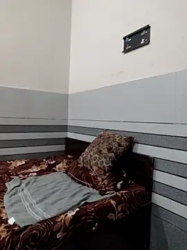 Snapshot of janvi_100 chatting on October 9, 6:00 am janvi 100 online show from October 9, 6:00 am