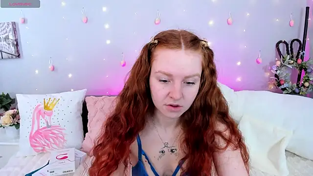 Evarey  online show from April 6, 4:32 am