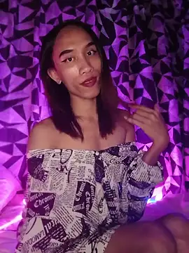 Snapshot of asian_queen31 chatting on July 14, 3:18 pm asian queen31 online show from July 14, 3:18 pm