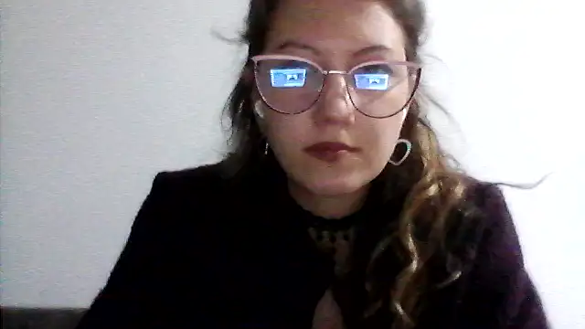 Snapshot of Karivane chatting on March 2, 6:48 pm Karivane online show from March 2, 6:48 pm