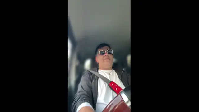 Snapshot of Xxxmerdan chatting on May 15, 9:27 am Xxxmerdan online show from May 15, 9:27 am