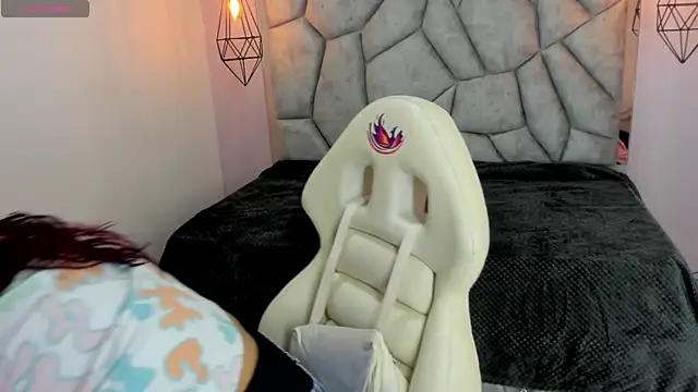 Addyy 02 online show from April 16, 7:03 pm