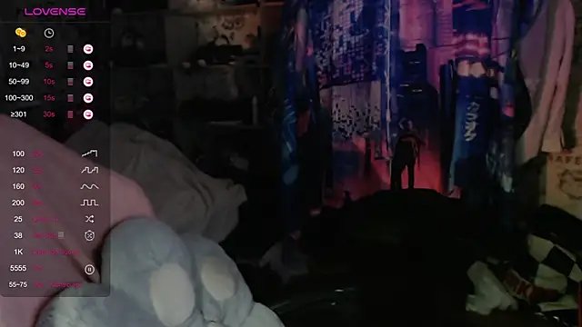 Snapshot of Dreamy_Red_Girl chatting on October 12, 5:56 pm Dreamy Red Girl online show from October 12, 5:56 pm