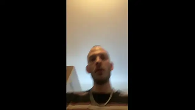 MolleDolle online show from April 19, 5:12 pm