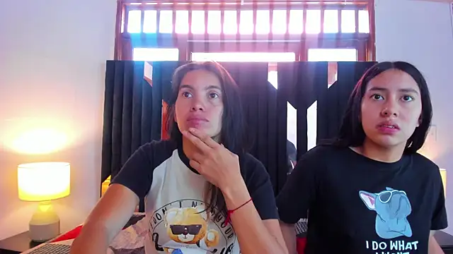 Snapshot of Sofy_and_Mia chatting on October 15, 12:05 pm Sofy and Mia online show from October 15, 12:05 pm