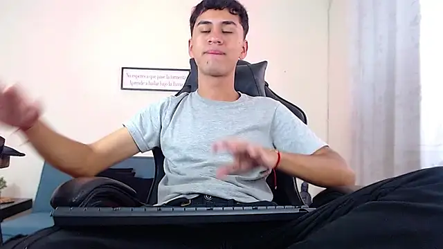 Alancum7 online show from March 20, 1:05 pm