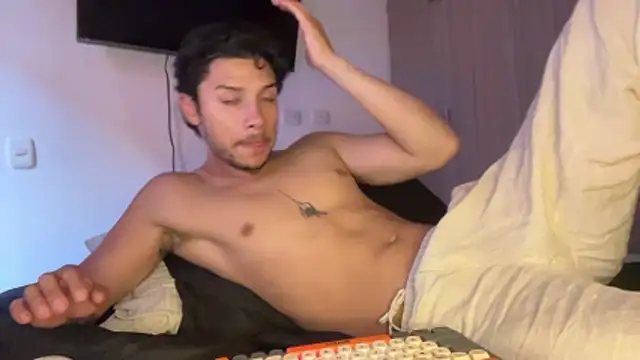 ErosDominant online show from April 18, 9:48 pm