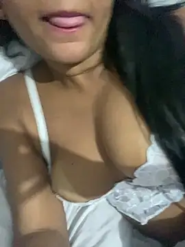 Snapshot of Brunamorenago chatting on May 27, 9:56 pm Brunamorenago online show from May 27, 9:56 pm