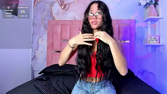 Isis Blaze online show from March 18, 3:42 am