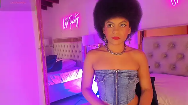 Vickyy Moon online show from October 16, 11:22 am