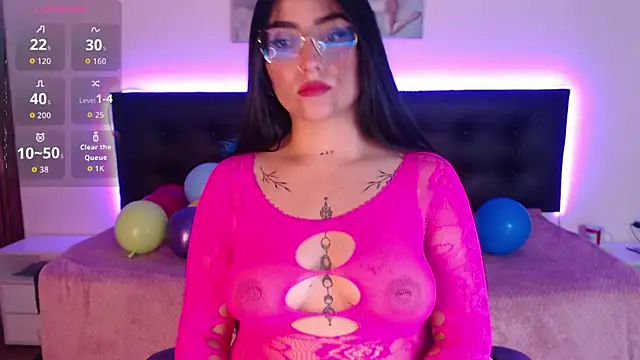 SeleneMore online show from April 8, 9:26 pm