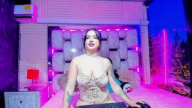 Snapshot of RubyEvanns chatting on July 21, 8:00 pm RubyEvanns online show from July 21, 8:00 pm
