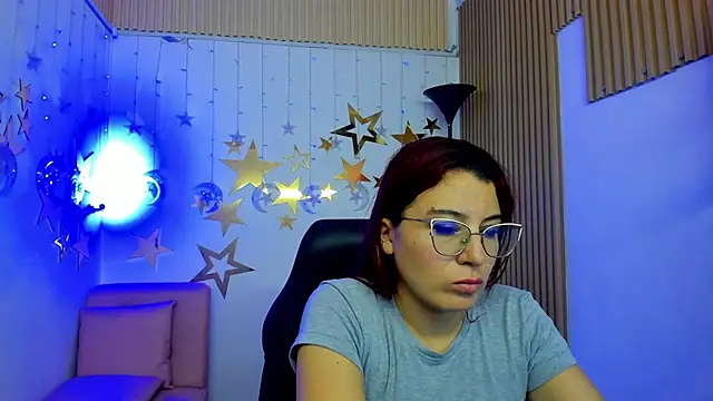 Snapshot of allison_mc chatting on June 16, 11:40 pm allison mc online show from June 16, 11:40 pm