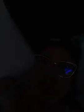 Snapshot of allison_mc chatting on July 6, 8:11 pm allison mc online show from July 6, 8:11 pm