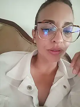 Snapshot of cerecita_anna chatting on June 12, 8:41 pm cerecita anna online show from June 12, 8:41 pm