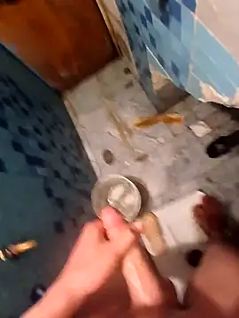 Snapshot of latarak321 chatting on February 6, 7:45 am latarak321 online show from February 6, 7:45 am