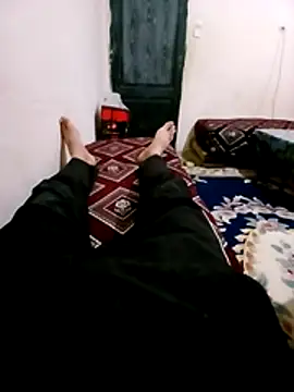 Snapshot of latarak321 chatting on February 17, 6:03 pm latarak321 online show from February 17, 6:03 pm