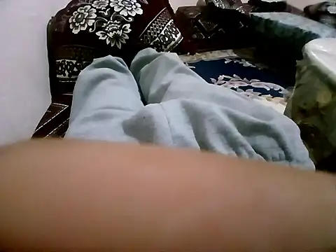 Snapshot of latarak321 chatting on February 22, 7:56 pm latarak321 online show from February 22, 7:56 pm