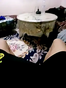 Snapshot of latarak321 chatting on February 24, 11:36 pm latarak321 online show from February 24, 11:36 pm