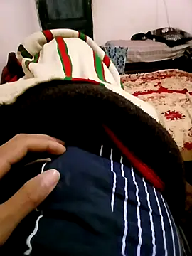 Snapshot of latarak321 chatting on March 21, 8:19 am latarak321 online show from March 21, 8:19 am