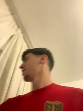 Snapshot of suarezz_ chatting on October 16, 6:09 pm suarezz online show from October 16, 6:09 pm