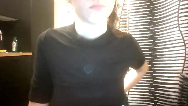 Snapshot of SuperValentina chatting on March 16, 9:08 pm SuperValentina online show from March 16, 9:08 pm