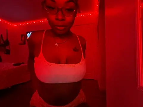 twerkaholic120 online show from October 15, 11:16 pm