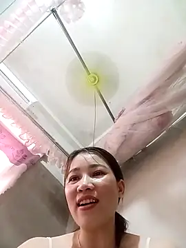 ladzy sexy online show from April 10, 7:02 am