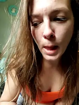 Snapshot of Cassaroll333 chatting on April 17, 2:53 pm Cassaroll333 online show from April 17, 2:53 pm