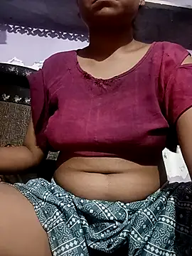 Sexy Diyaa online show from October 9, 7:45 pm