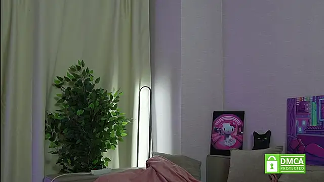 Snapshot of AriellaArden chatting on October 17, 4:37 am AriellaArden online show from October 17, 4:37 am