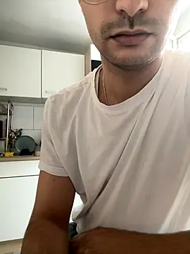 Snapshot of Arabianrainbow chatting on October 11, 10:03 am Arabianrainbow online show from October 11, 10:03 am