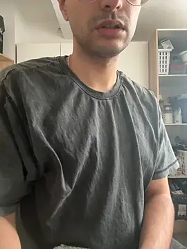 Snapshot of Arabianrainbow chatting on October 18, 9:10 am Arabianrainbow online show from October 18, 9:10 am