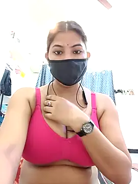 Snapshot of Hot_radhaji chatting on May 13, 2:42 am Hot radhaji online show from May 13, 2:42 am
