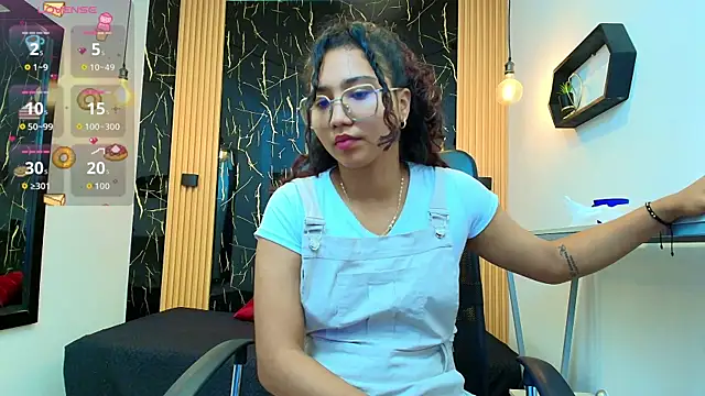 Snapshot of SamanthaFox_8 chatting on April 25, 11:46 am SamanthaFox 8 online show from April 25, 11:46 am