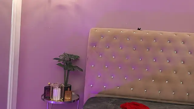 ClaraPasssion online show from April 3, 4:27 pm