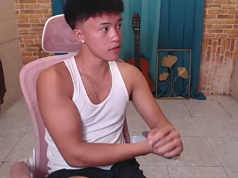 ur naughtyboy patrick online show from October 31, 2:07 pm