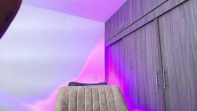 sami coopeer4 online show from November 12, 6:14 am