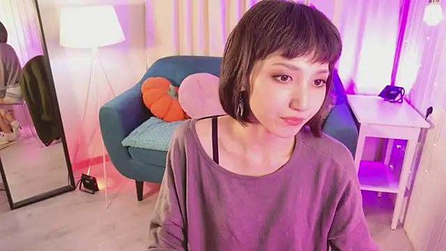 Snapshot of GentleMusee chatting on June 10, 9:25 pm GentleMusee online show from June 10, 9:25 pm