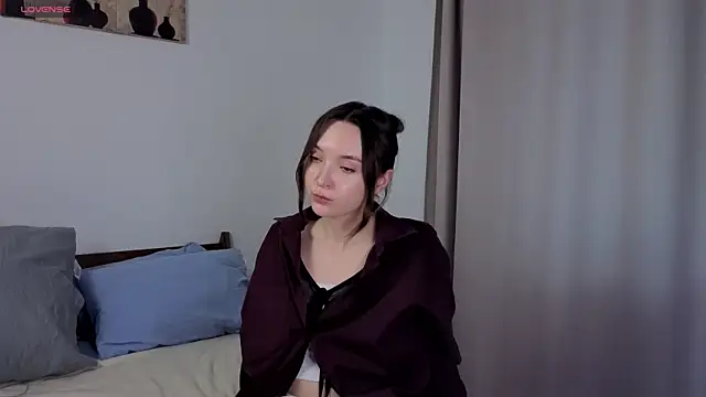 SylviaHamilton online show from October 14, 7:42 am